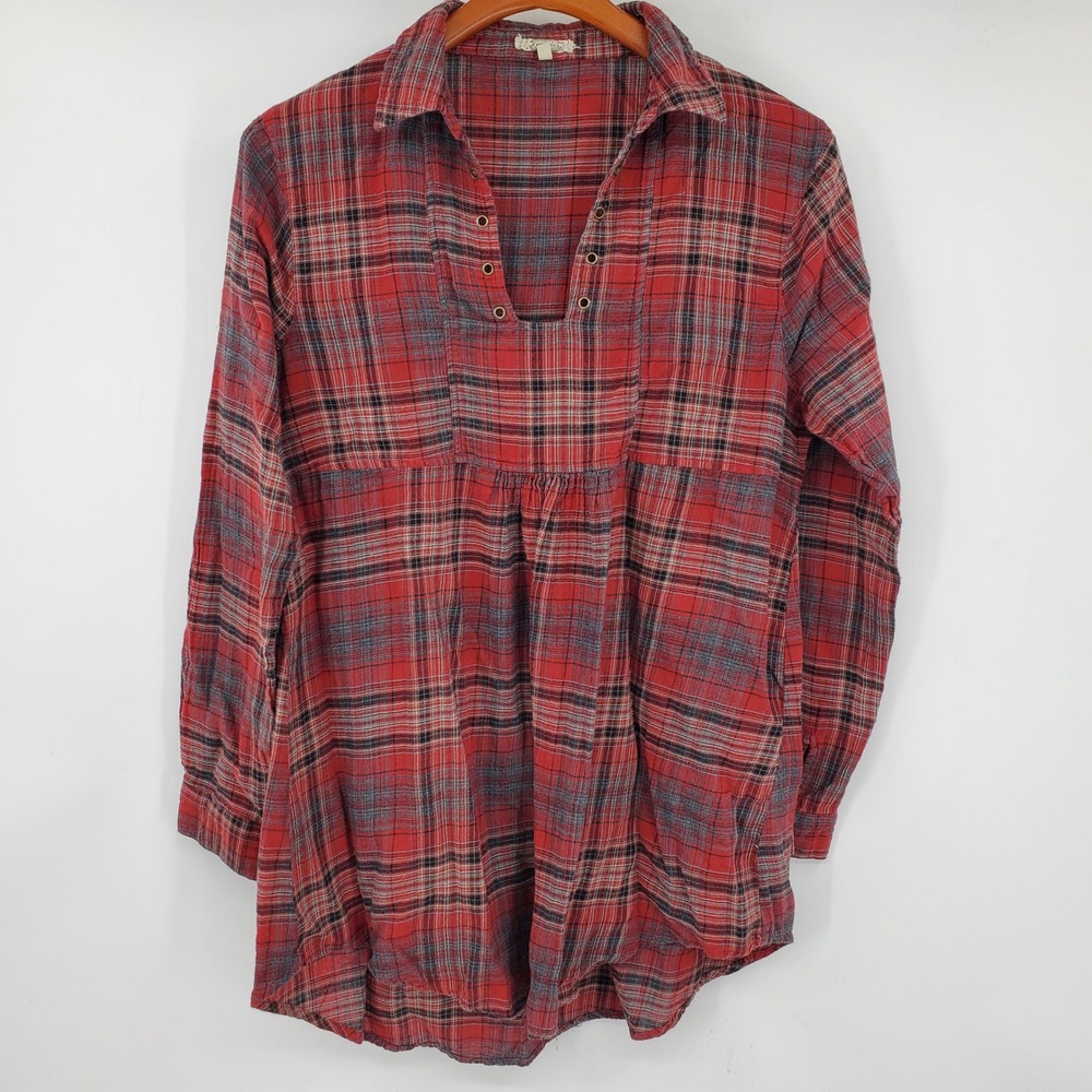 Gimmicks BKE Womens Red Plaid Grommet Neck Babydoll Tunic Top Medium Boho Fall